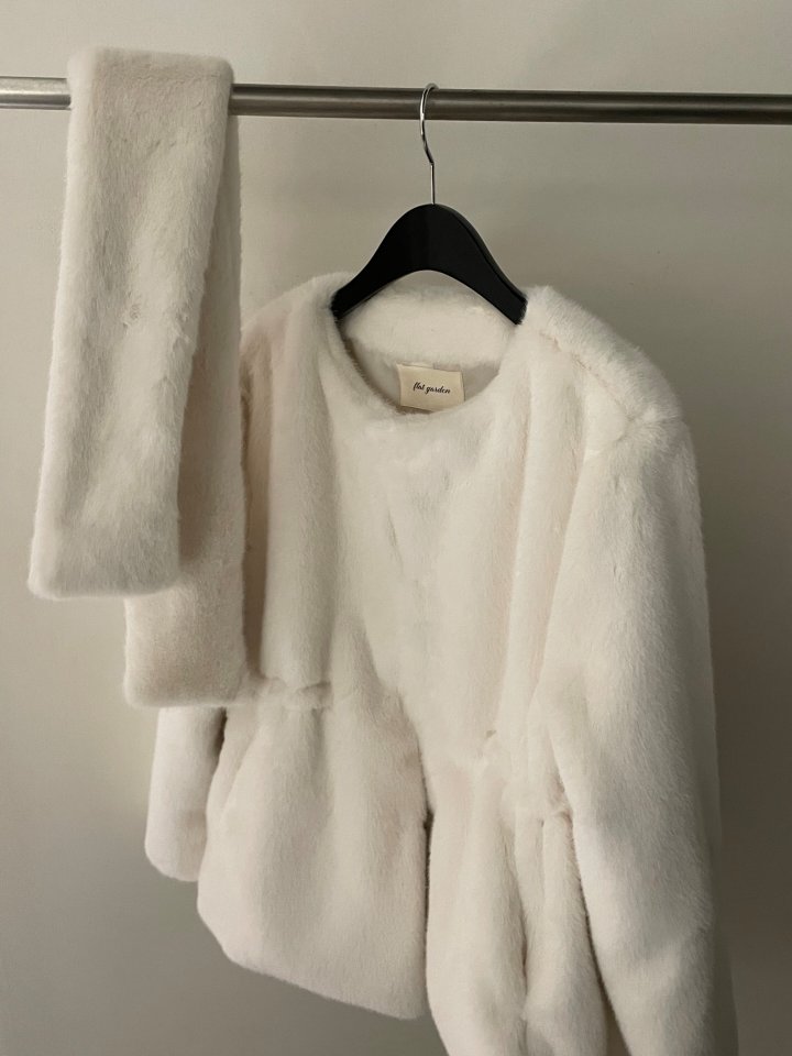 Flatgarden - Korean Women Fashion - #momslook - Mink Muffler Jacket - 3