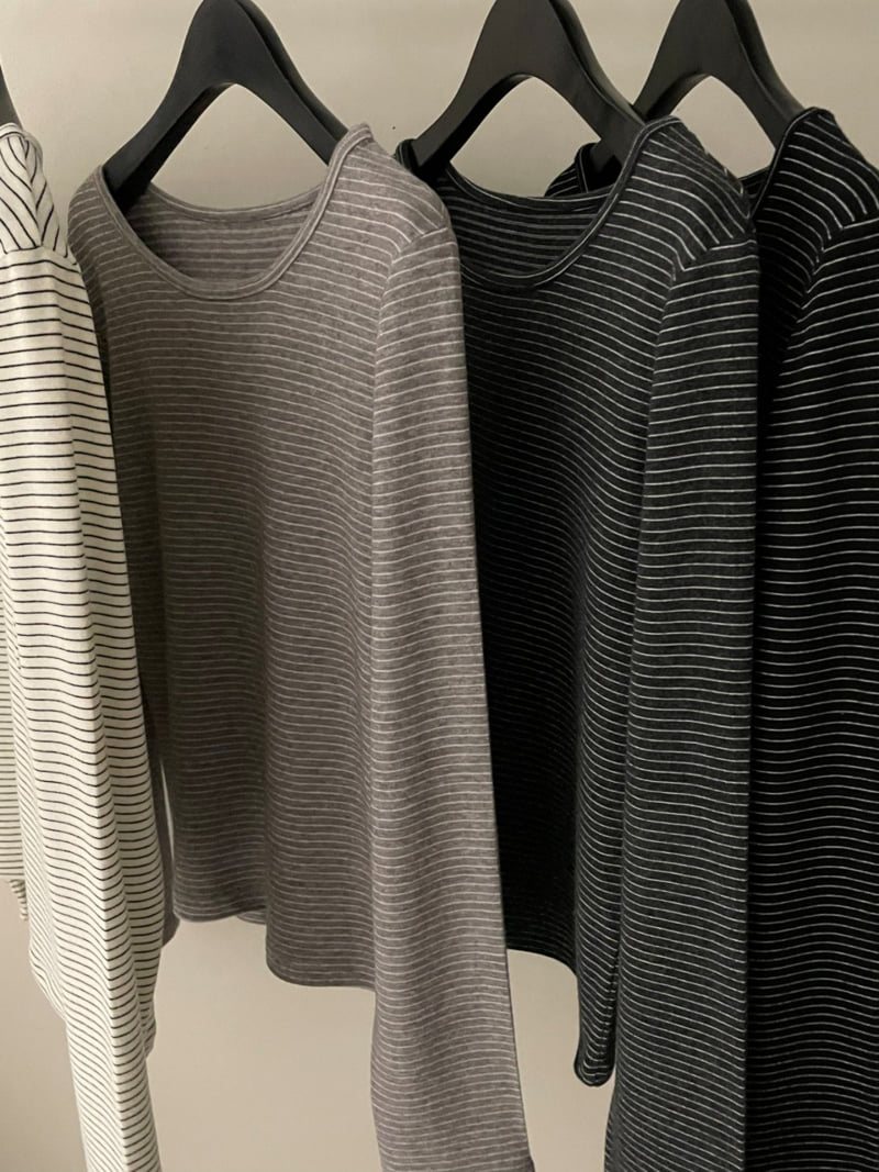 Flatgarden - Korean Women Fashion - #thelittlethings - Snow Stripe Tee - 3