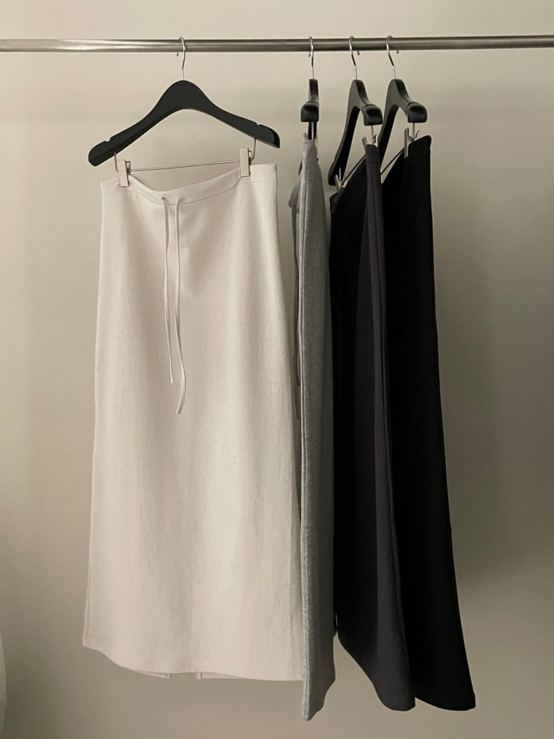 Flatgarden - Korean Women Fashion - #thelittlethings - Miu Punto Skirt - 2