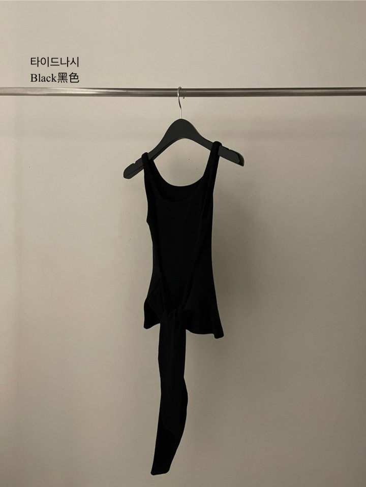 Flatgarden - Korean Women Fashion - #vintagekidsstyle - Tide Sleeveless Top - 11