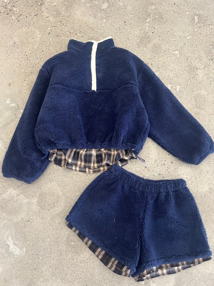 Foundation - Korean Women Fashion - #momslook - Bay Wool Check Shorts - 3