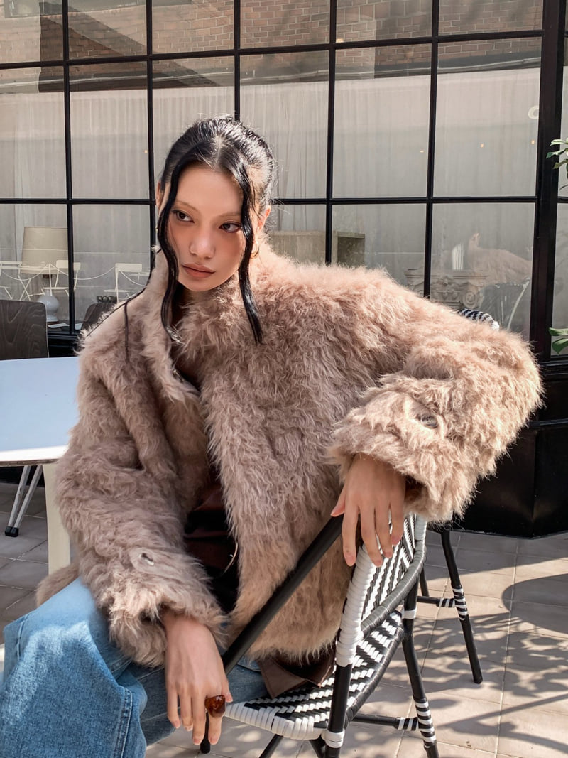 Foundation - Korean Women Fashion - #momslook - Curly Reversible Suede Shearling Coat - 12