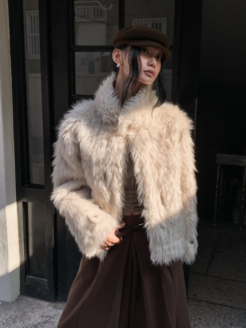 Foundation - Korean Women Fashion - #momslook - Curly Reversible Suede Shearling Coat - 8