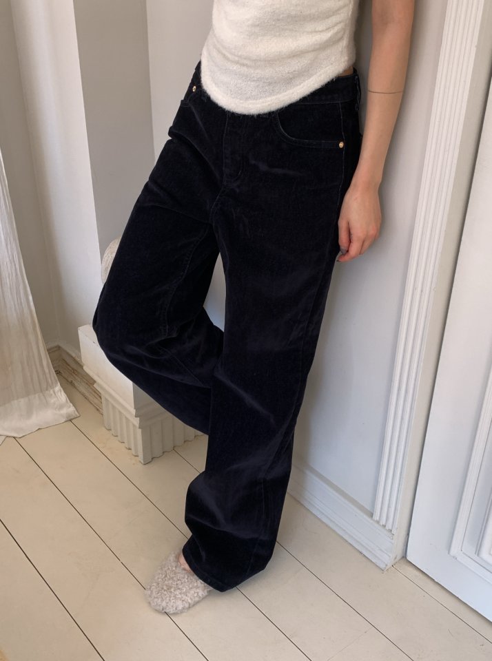 Foundation - Korean Women Fashion - #vintageinspired - Velvet Denim Pants - 4