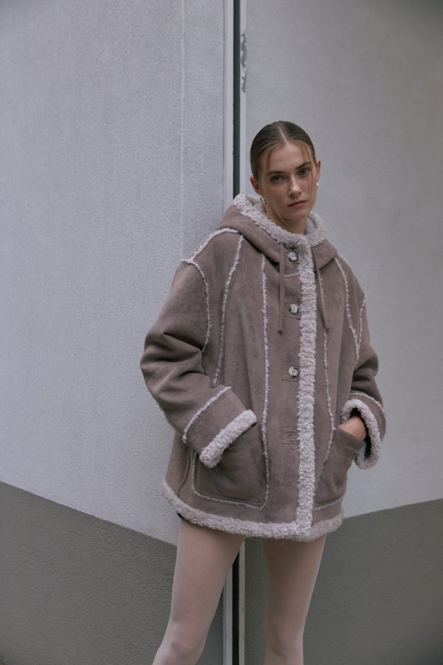 Foundation - Korean Women Fashion - #womensfashion - Fobiz Hooded Reversible Shearling Coat - 6
