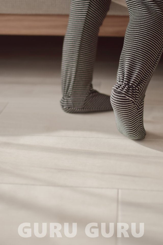 Guru Guru - Korean Baby Fashion - #babygirlfashion - Stripe Foot Leggings - 4