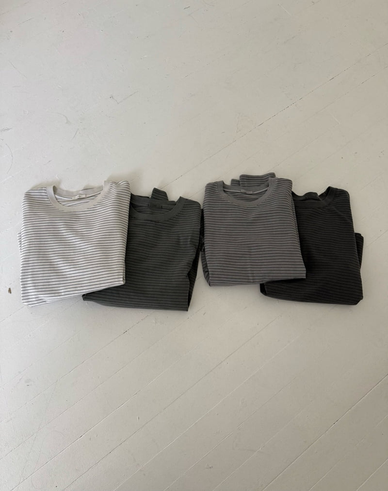 Hiyann - Korean Women Fashion - #momslook - Pigment Stripe Tee - 7