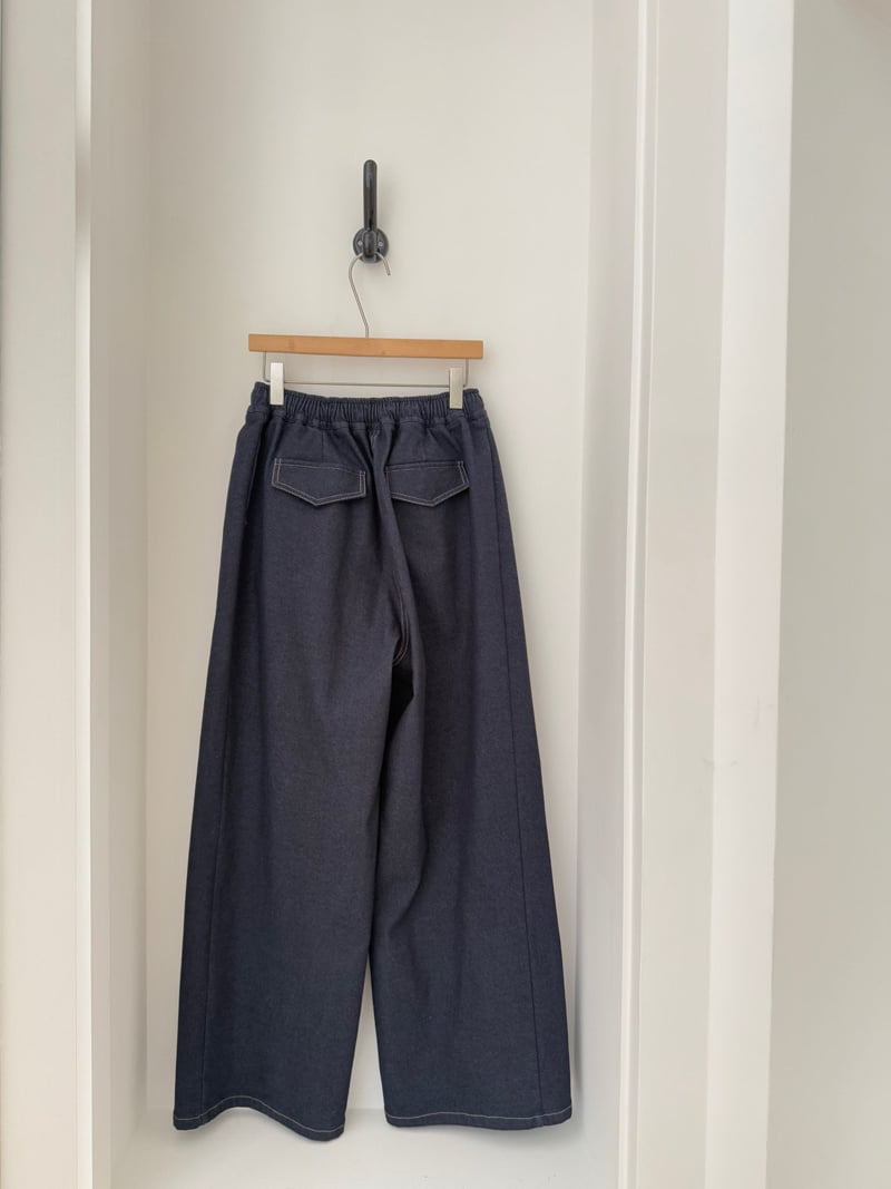 Hiyann - Korean Women Fashion - #momslook - Fleece Wide Banding Denim Pants - 4