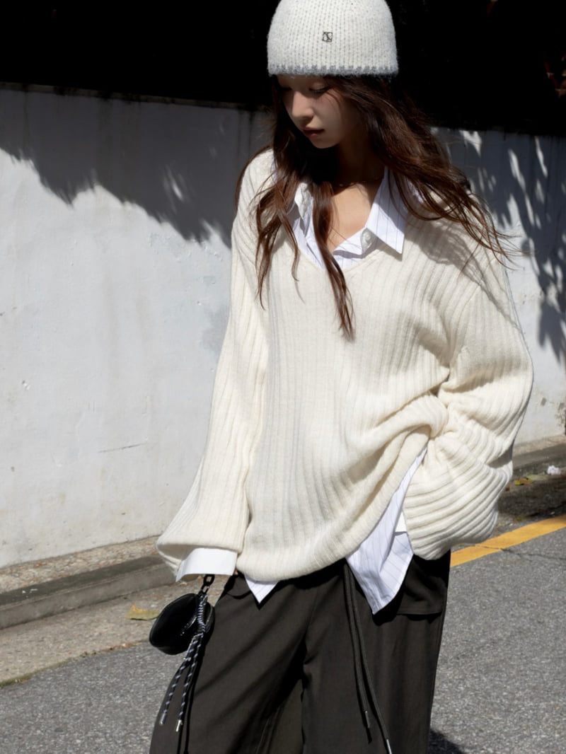 Inssense - Korean Women Fashion - #womensfashion - Oversized Merino Wool V Neck Knit - 4