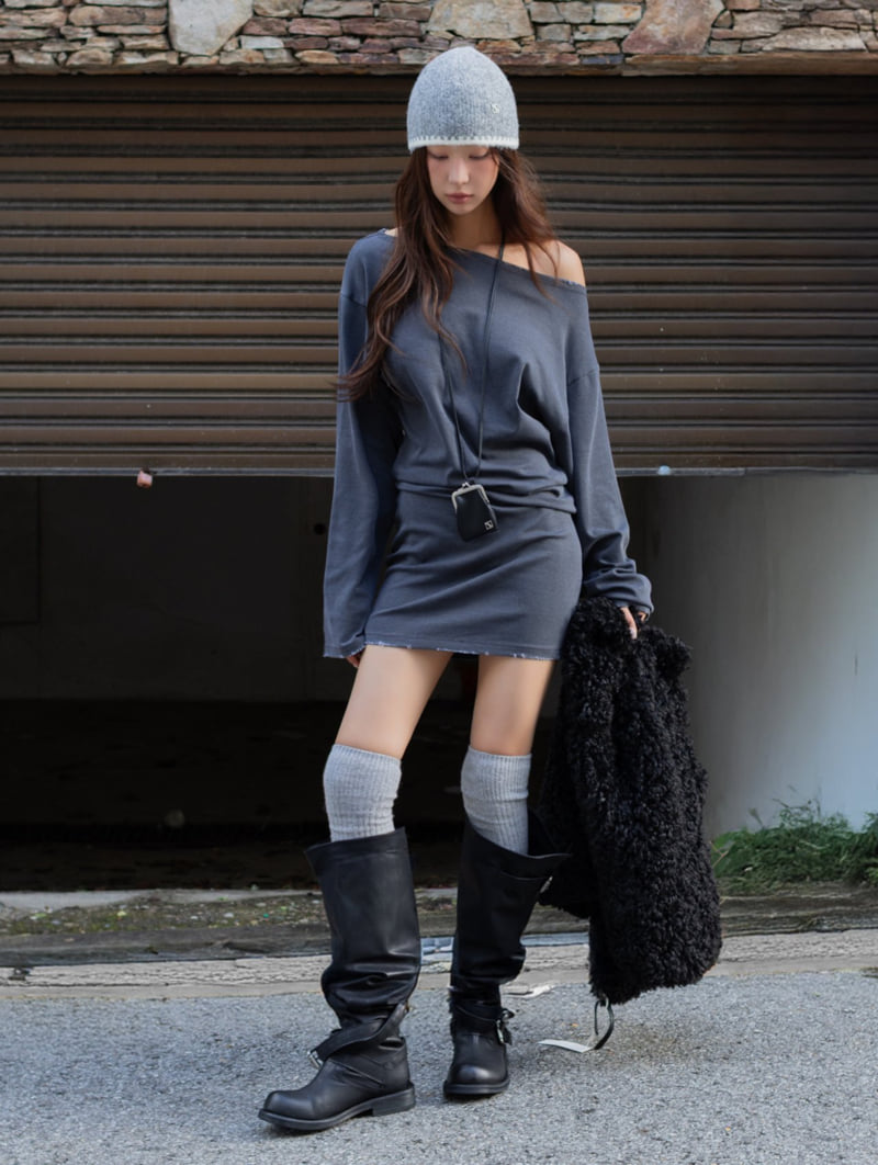 Inssense - Korean Women Fashion - #momslook - Pigment Damaged Off Shoulder Mini One-piece - 2