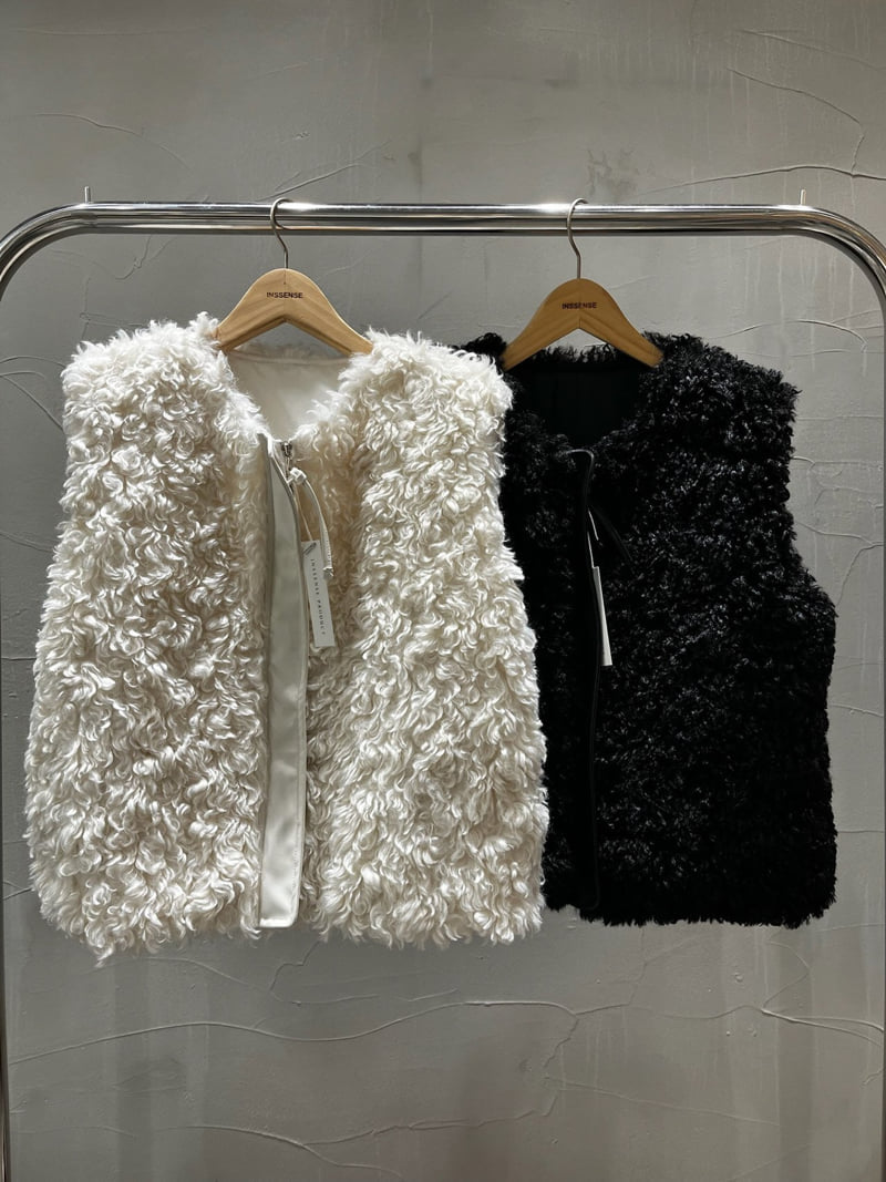 Inssense - Korean Women Fashion - #momslook - Trim Curly Shearling Vest - 7