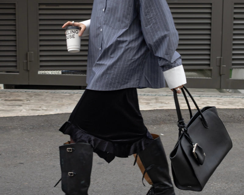 Inssense - Korean Women Fashion - #momslook - Oversized White Contrast Stripe Shirt - 2