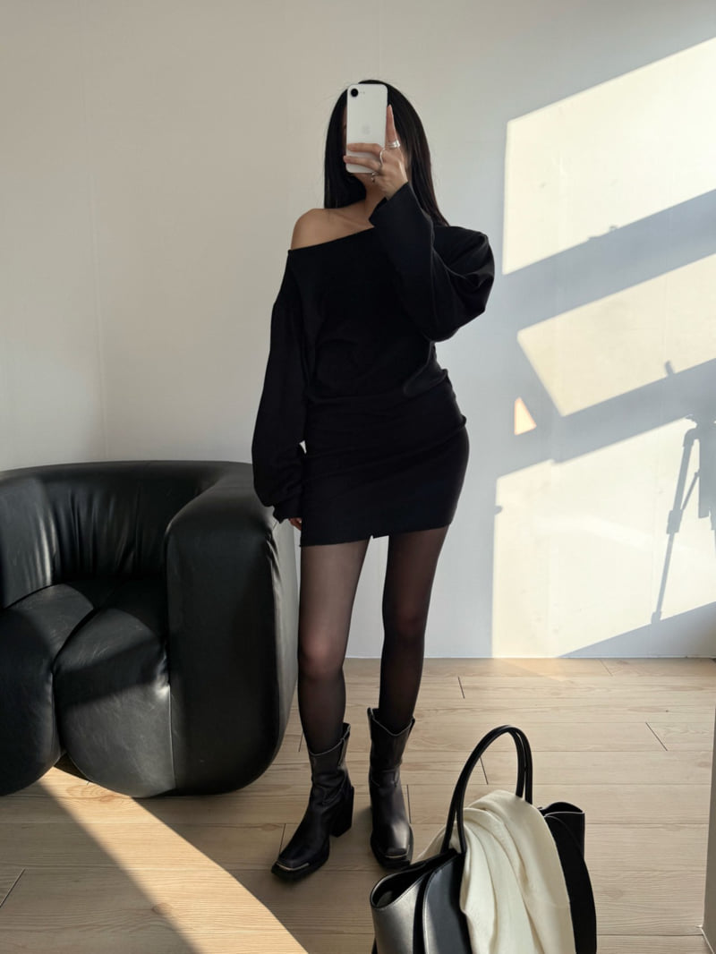 Inssense - Korean Women Fashion - #momslook - Pigment Damage Off Shoulder Mini One-piece - 4