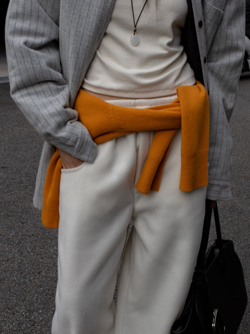 Inssense - Korean Women Fashion - #restrostyle - Side Panel Line Detail Fleece Jogger Pants - 6