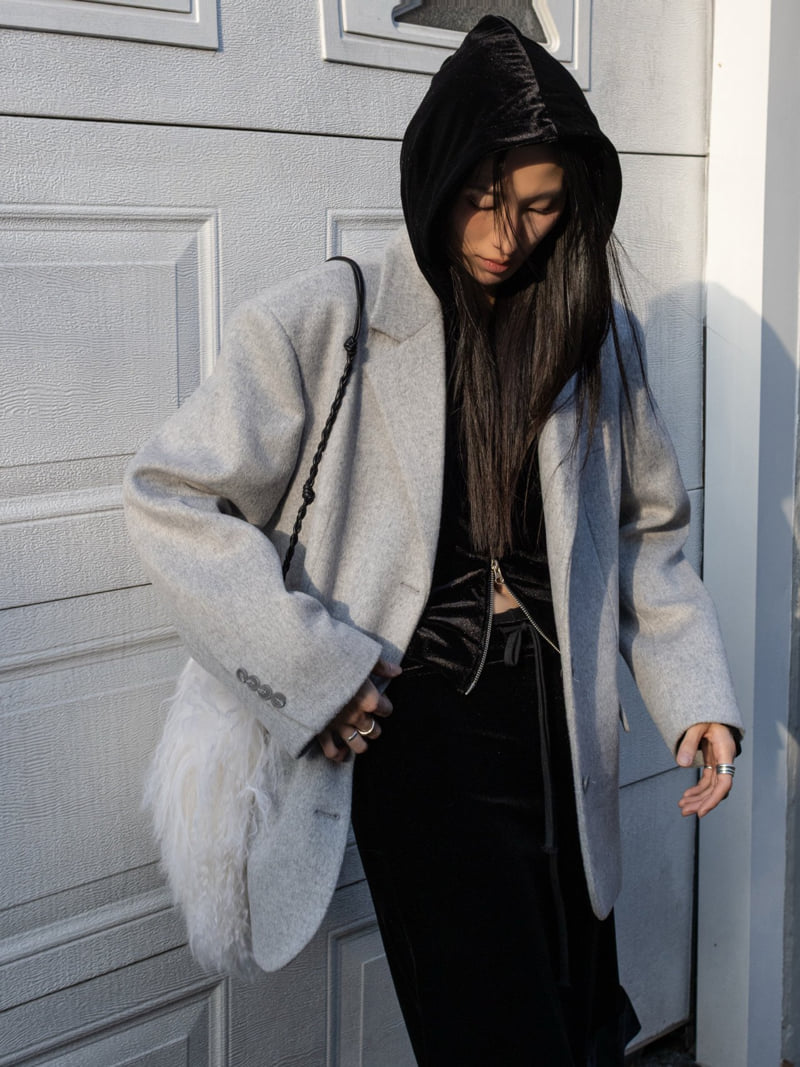 Inssense - Korean Women Fashion - #thelittlethings - Velvet Two Way Cropped Zip Up Hoodie - 2