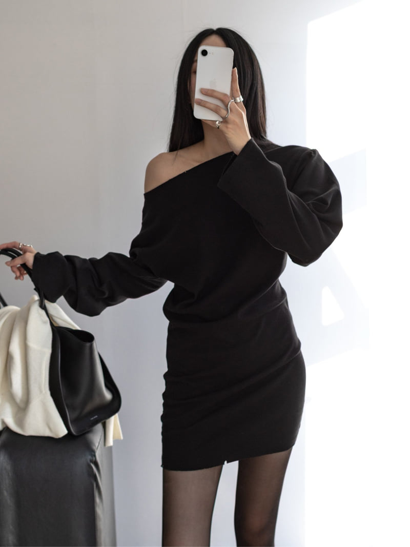 Inssense - Korean Women Fashion - #womensfashion - Pigment Damage Off Shoulder Mini One-piece