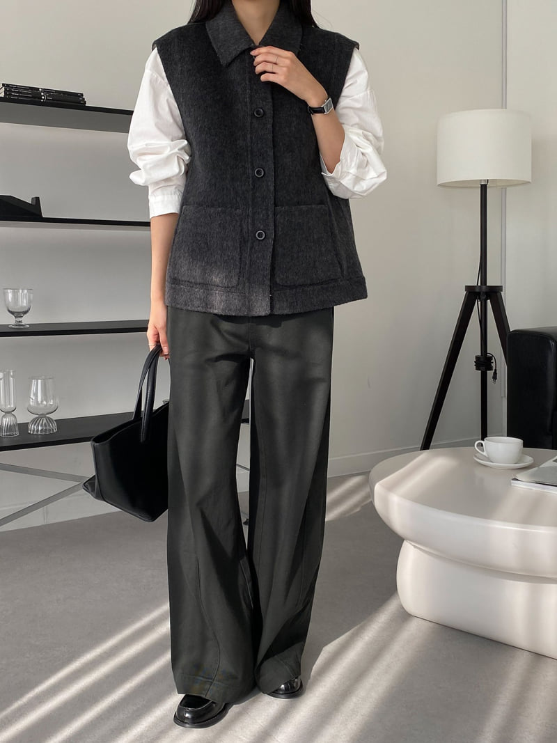 J dew - Korean Women Fashion - #momslook - Reversible Handmade Vest - 7