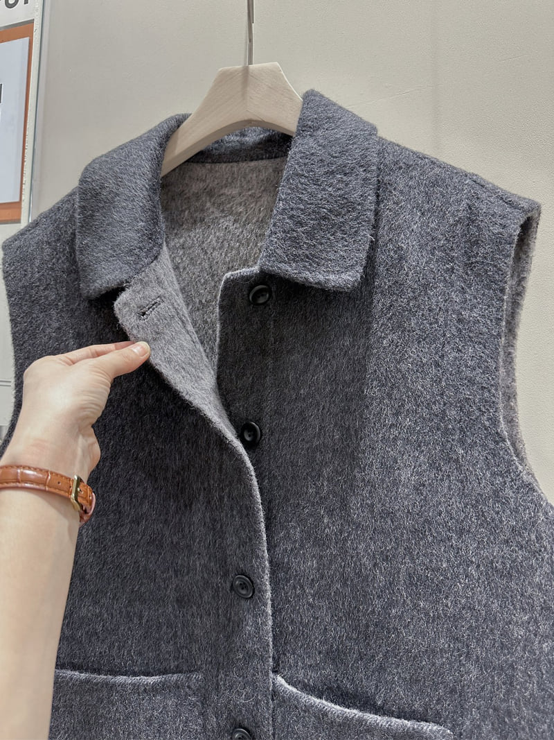 J dew - Korean Women Fashion - #thatsdarling - Reversible Handmade Vest - 9