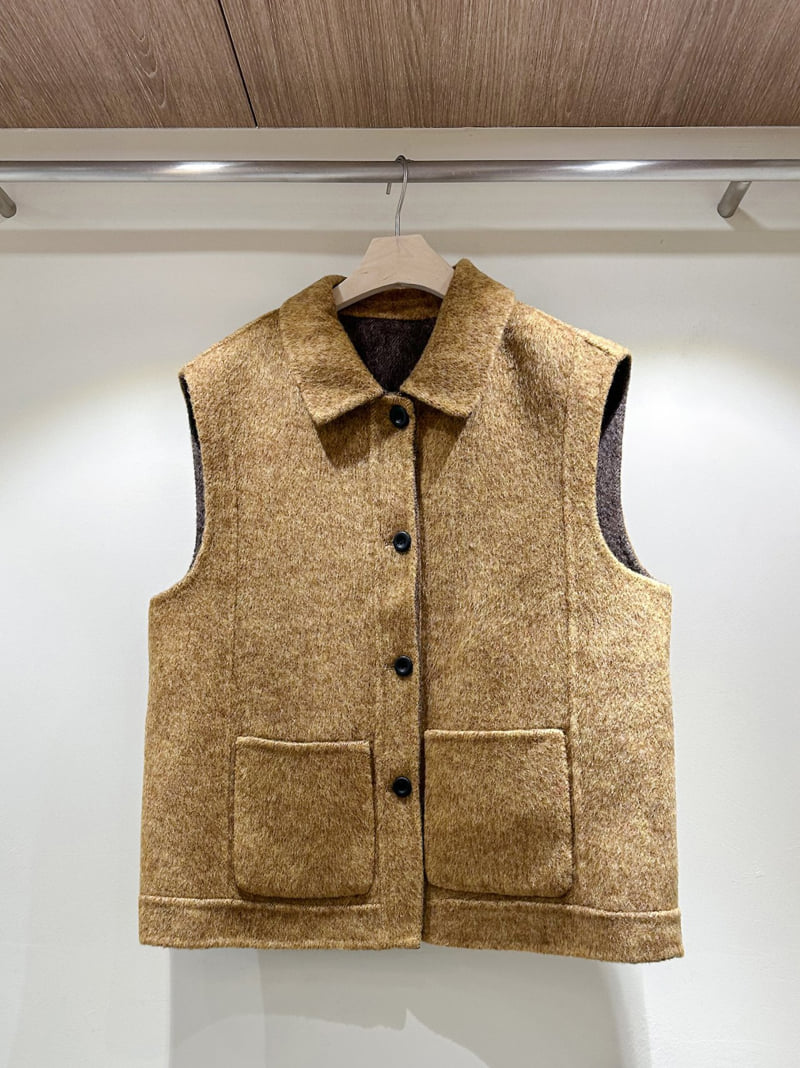 J dew - Korean Women Fashion - #vintageinspired - Reversible Handmade Vest - 3