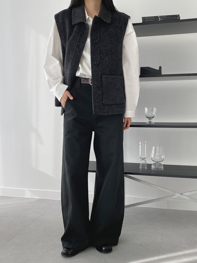 J dew - Korean Women Fashion - #vintagekidsstyle - Reversible Handmade Vest - 11