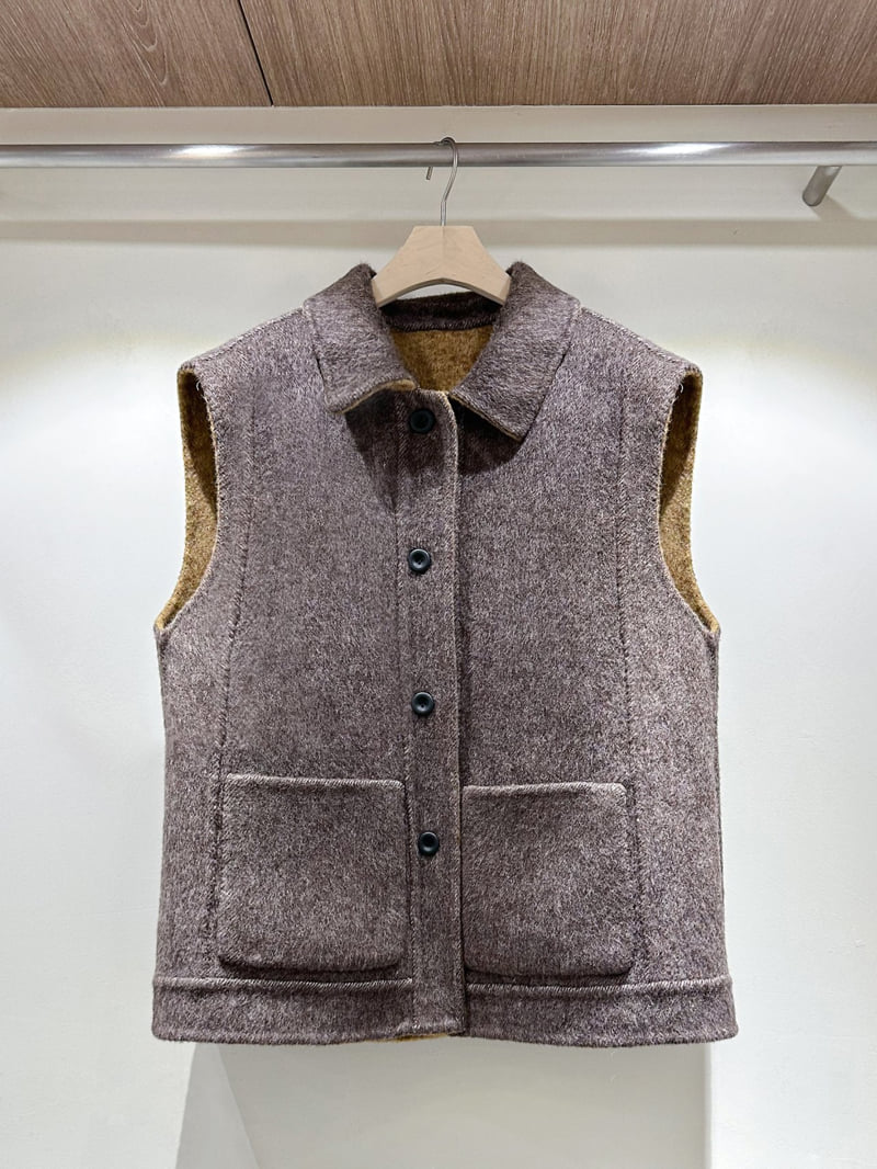 J dew - Korean Women Fashion - #vintageinspired - Reversible Handmade Vest - 4