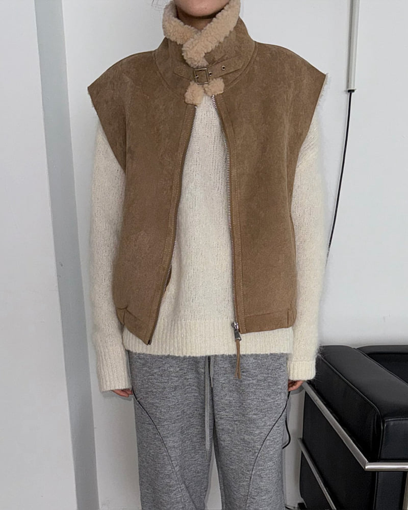 Jade Market - Korean Women Fashion - #momslook - Belted Shearling Vest - 10