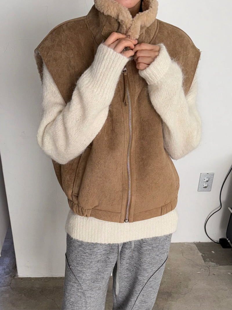 Jade Market - Korean Women Fashion - #womensfashion - Belted Shearling Vest - 11