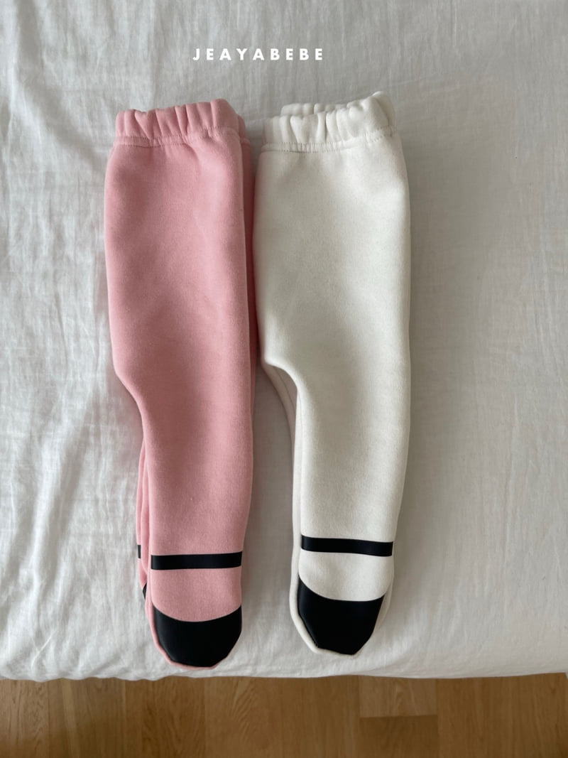 Jeaya & Mymi - Korean Baby Fashion - #babygirlfashion - Ballerina Fleece Leggings - 2