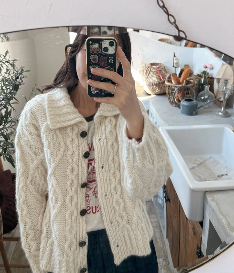 Lagrass - Korean Women Fashion - #momslook - A Cable Cardigan