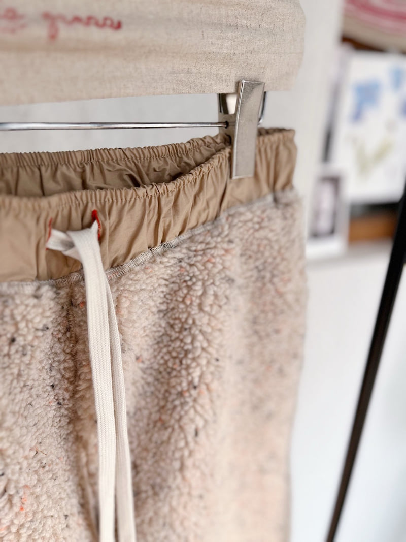 Lagrass - Korean Women Fashion - #momslook - Neps Fleece Pants - 11