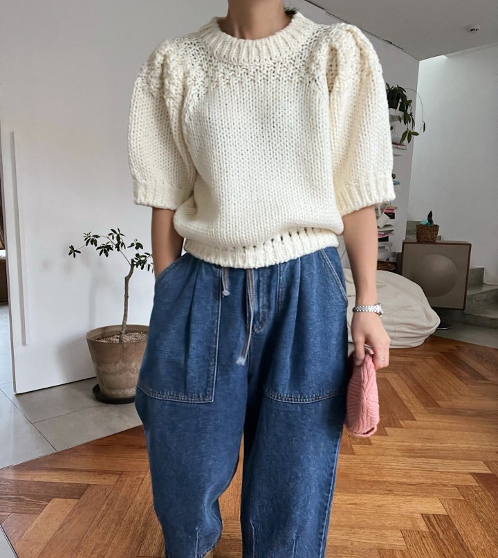 Lagrass - Korean Women Fashion - #restrostyle - Puff Round Knit - 2