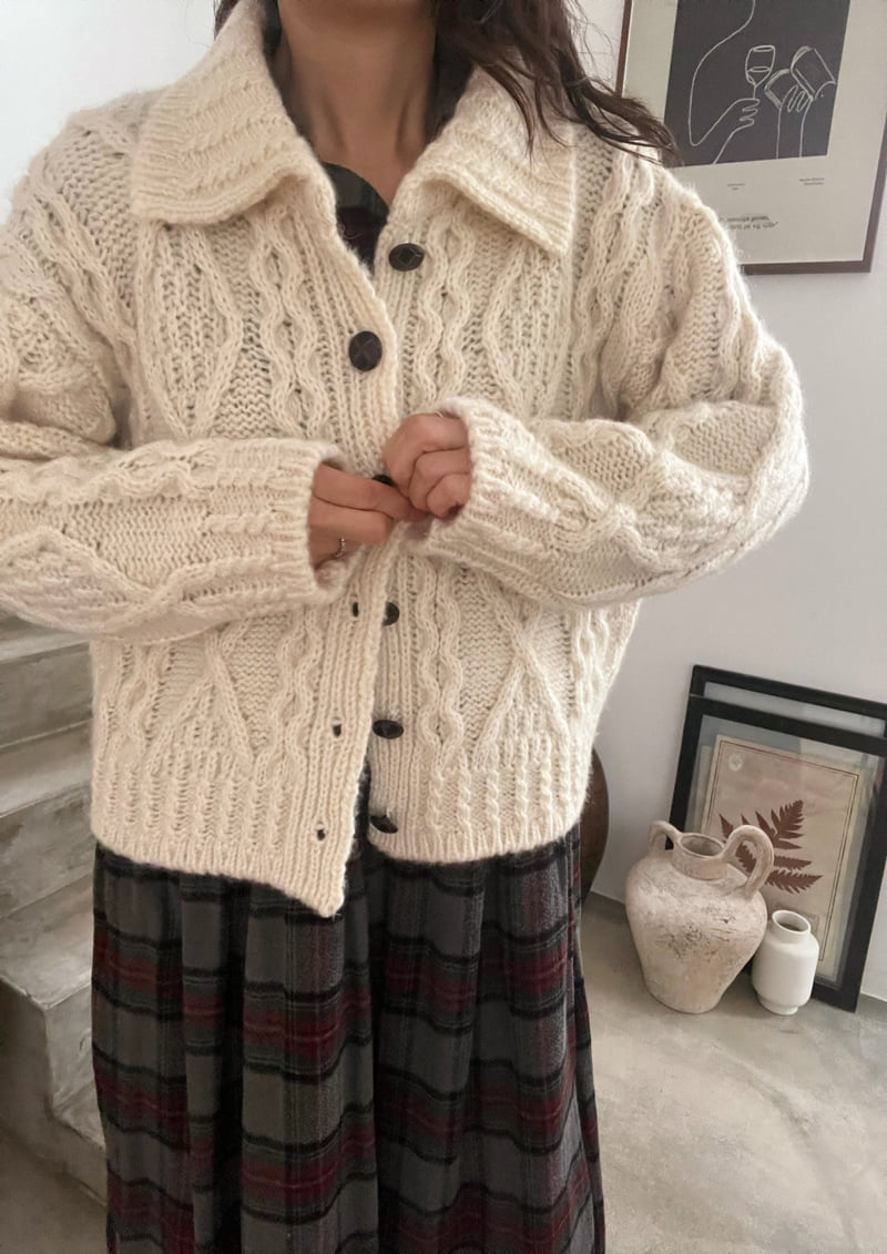 Lagrass - Korean Women Fashion - #womensfashion - A Cable Cardigan - 8