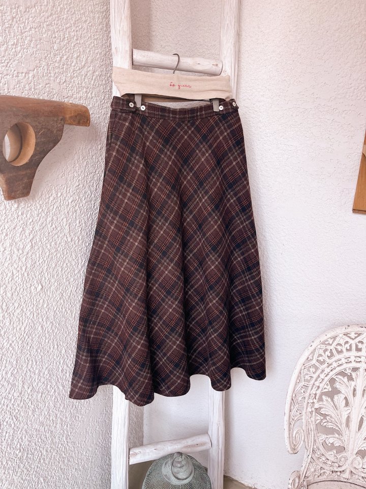Lagrass - Korean Women Fashion - #momslook - Check Flare Skirt - 4