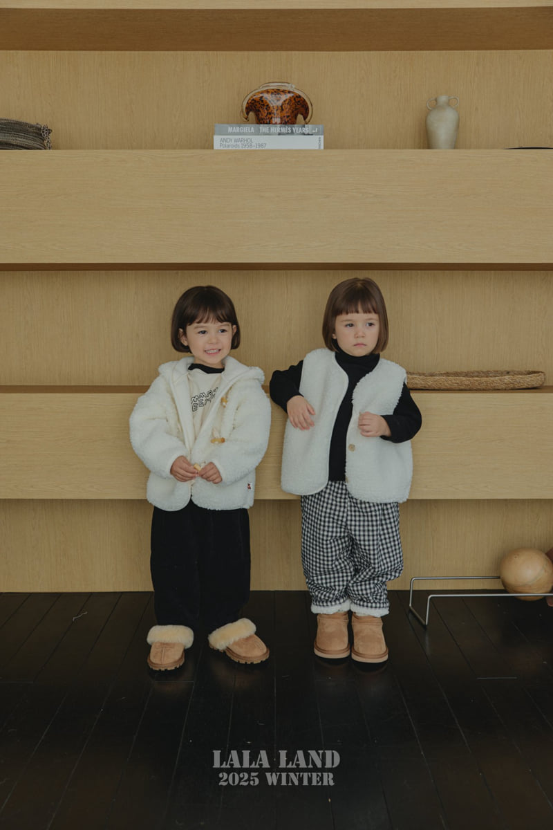 Lalaland - Korean Baby Fashion - #babygirlfashion - Check Boa Padded Pants - 6