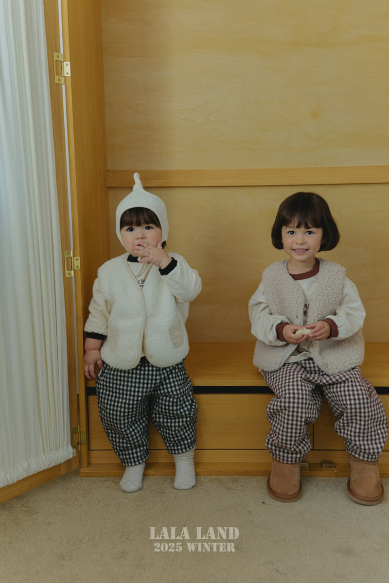Lalaland - Korean Baby Fashion - #babyoutfit - Check Boa Padded Pants - 11