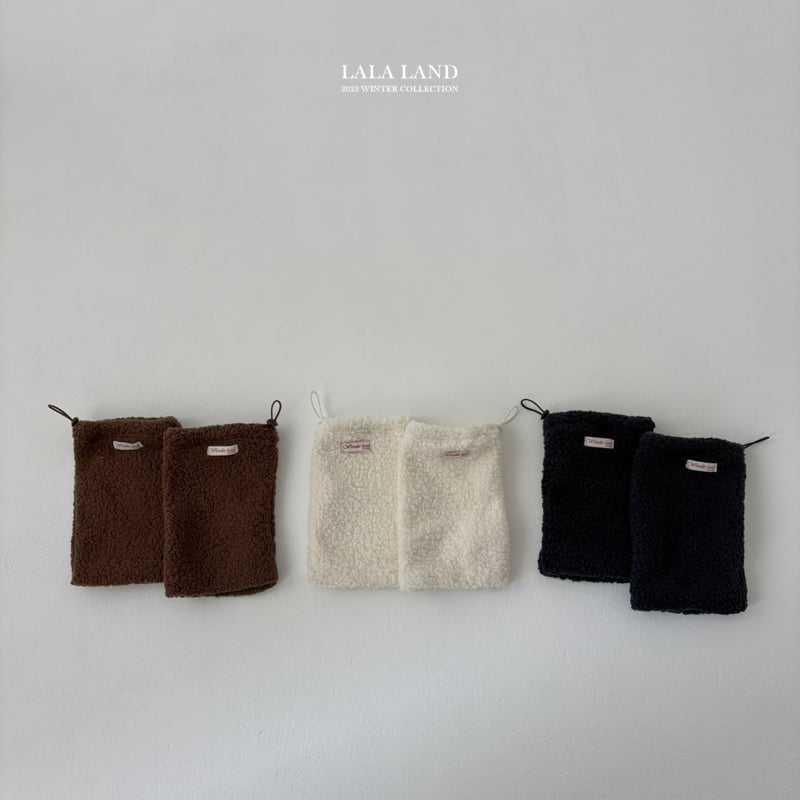 Lalaland - Korean Baby Fashion - #onlinebabyshop - Bear Foot Warmer