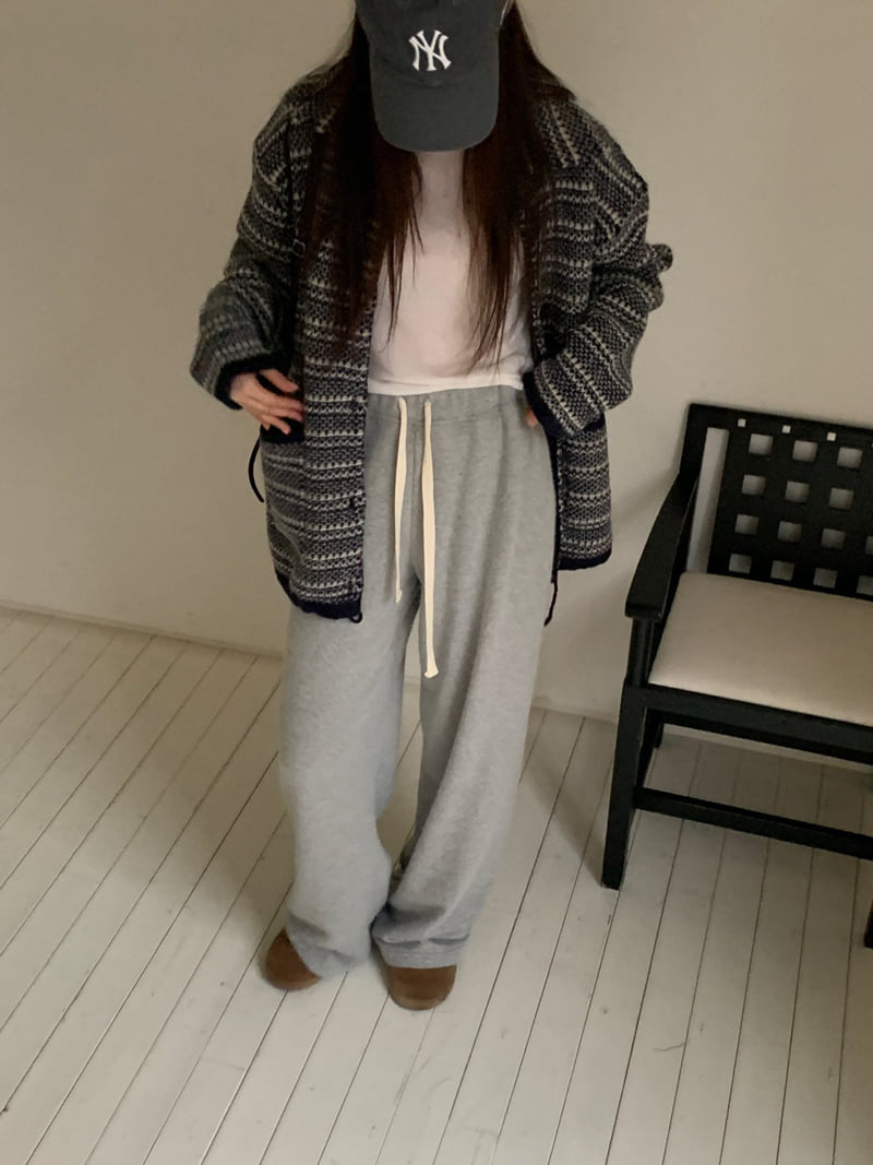 Logarden - Korean Women Fashion - #womensfashion - Loose Pocket Cardigan - 3