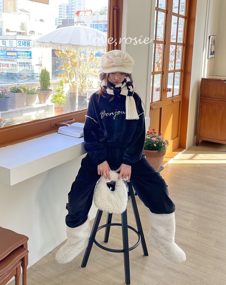 Love Rosie - Korean Children Fashion - #kidzfashiontrend - Bonjour Velvet Fleece Set - 6