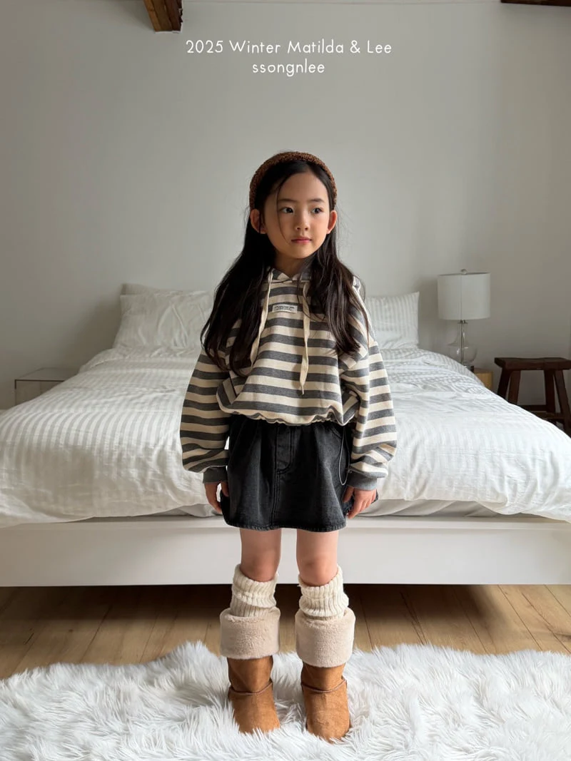 Matilda & Lee - Korean Children Fashion - #childofig - Black Flare Skirt - 5