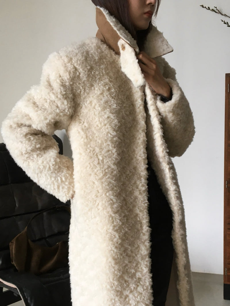 Moani - Korean Women Fashion - #momslook - Shearling Fleece Coat - 10