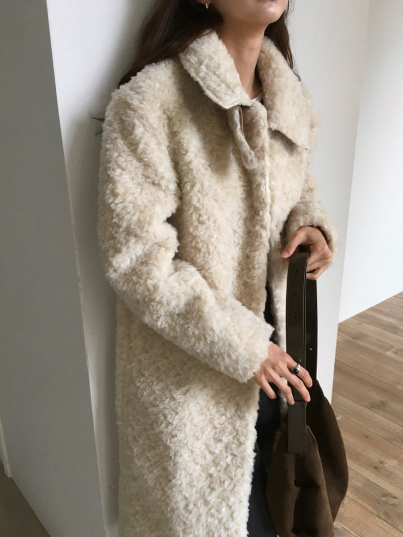 Moani - Korean Women Fashion - #momslook - Shearling Fleece Coat - 8