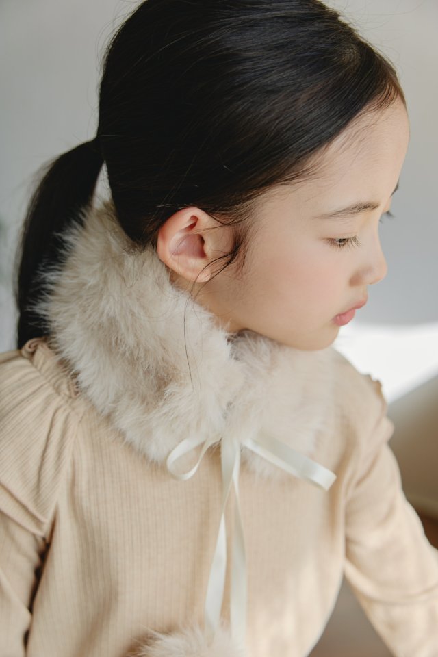 Mon Atelier - Korean Children Fashion - #littlefashionista - Pom Pom Neck Warmer - 5