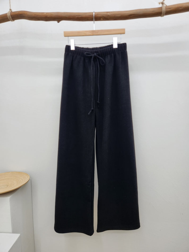 Most - Korean Women Fashion - #momslook - Oat Fleece Pants - 2