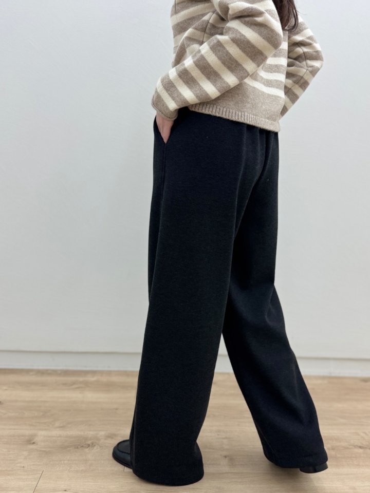 Most - Korean Women Fashion - #momslook - Clean Fleece Pants - 9