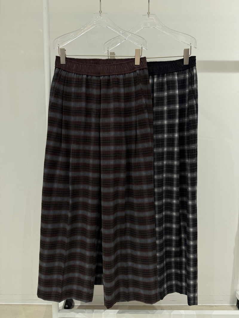 Neroli36 - Korean Women Fashion - #momslook - Check Pleated Pants