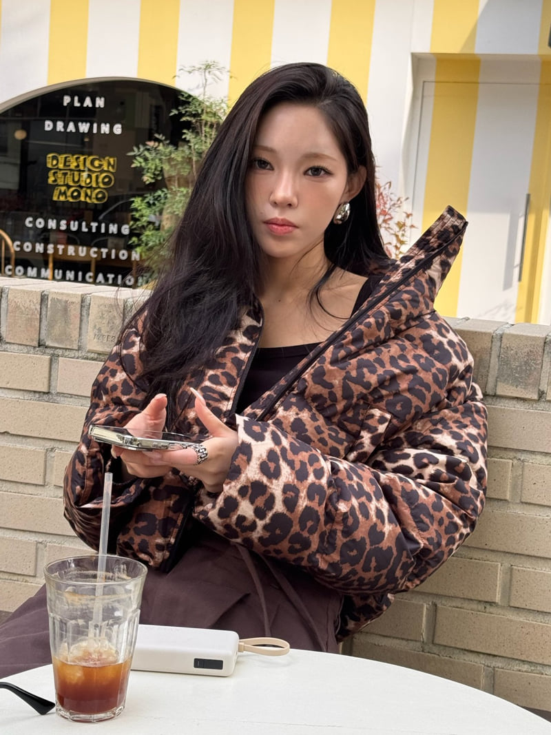 Neroli36 - Korean Women Fashion - #momslook - M Leopard Padding Jacket - 11