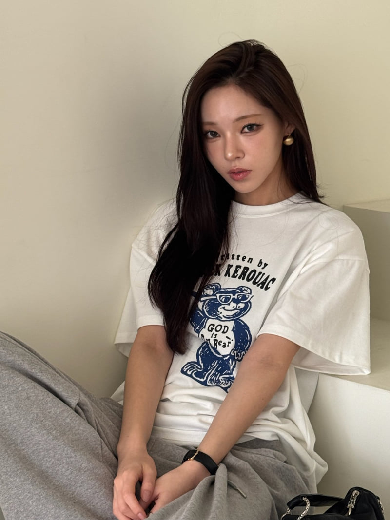 Neroli36 - Korean Women Fashion - #momslook - Bear Short Sleeve Tee - 5