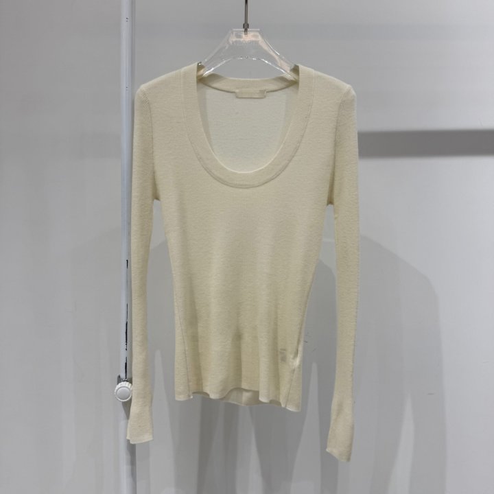 Neroli36 - Korean Women Fashion - #momslook - M Deep U Neck Knit - 2