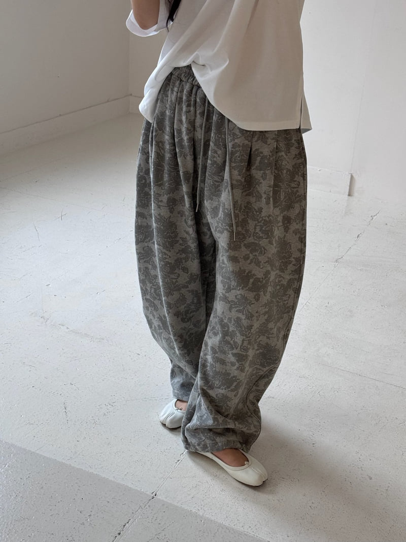 Neroli36 - Korean Women Fashion - #momslook - H Flower Brushed Fleece Pants - 9