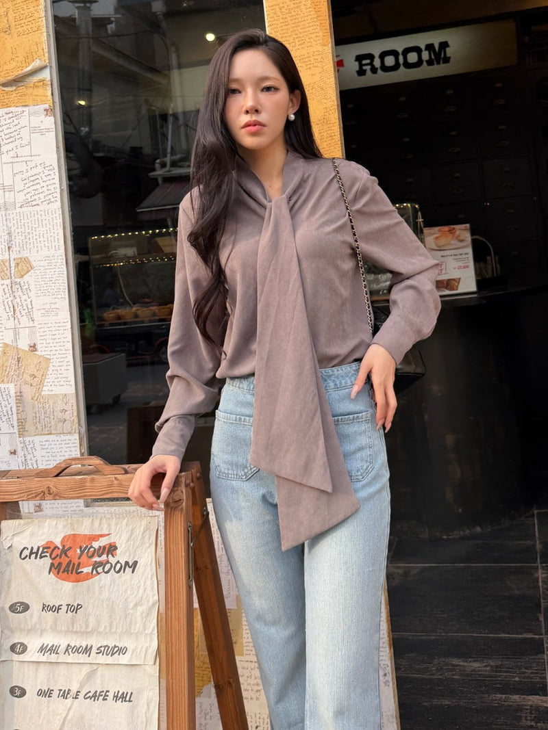 Neroli36 - Korean Women Fashion - #vintagekidsstyle - Pocket Bootcut Denim Pants - 4